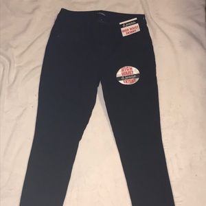 Skinny High waisted D. Jeans Black non ripped